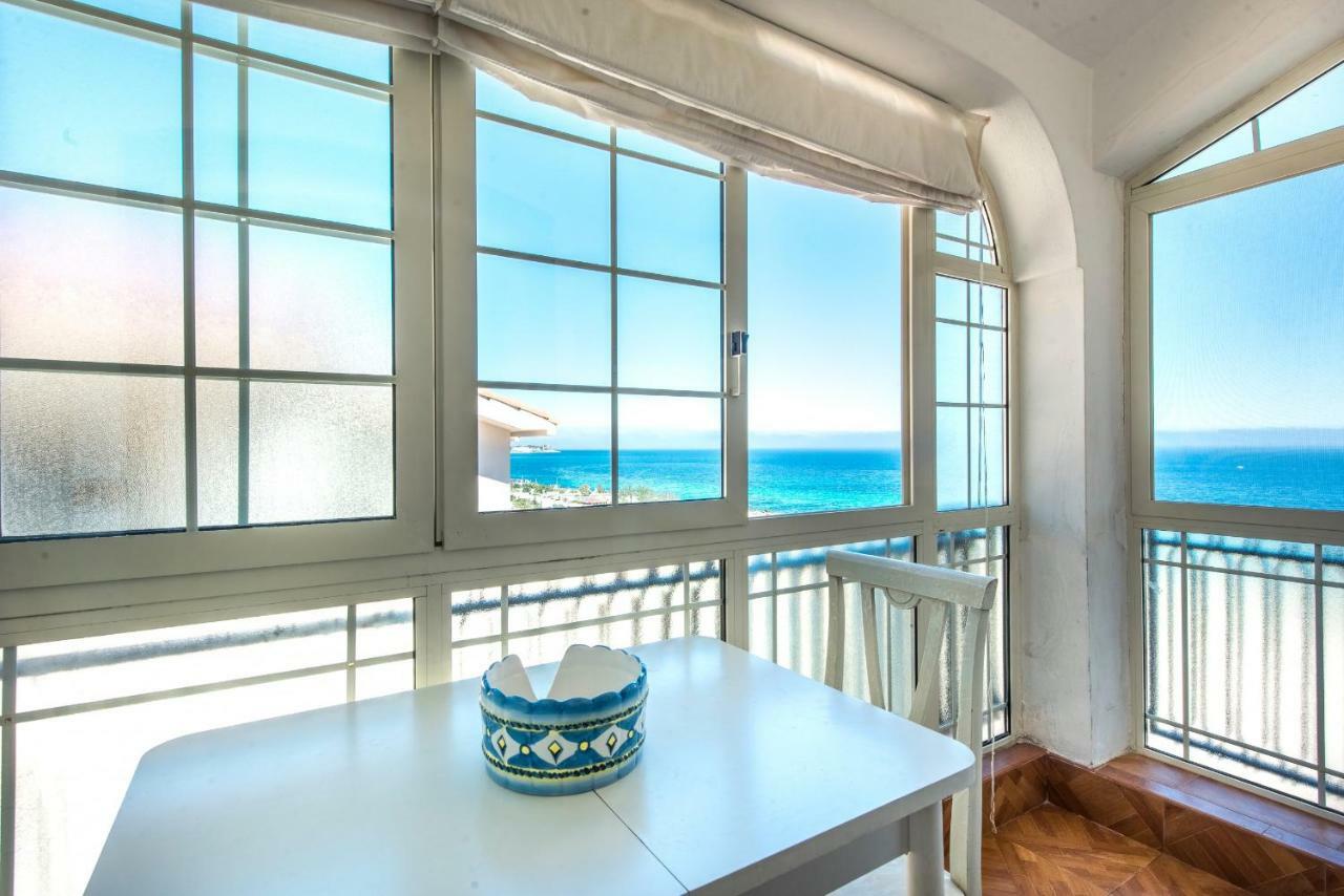 Casa Con Terrazza Sul Mare All'Addaura Palermo Exterior foto